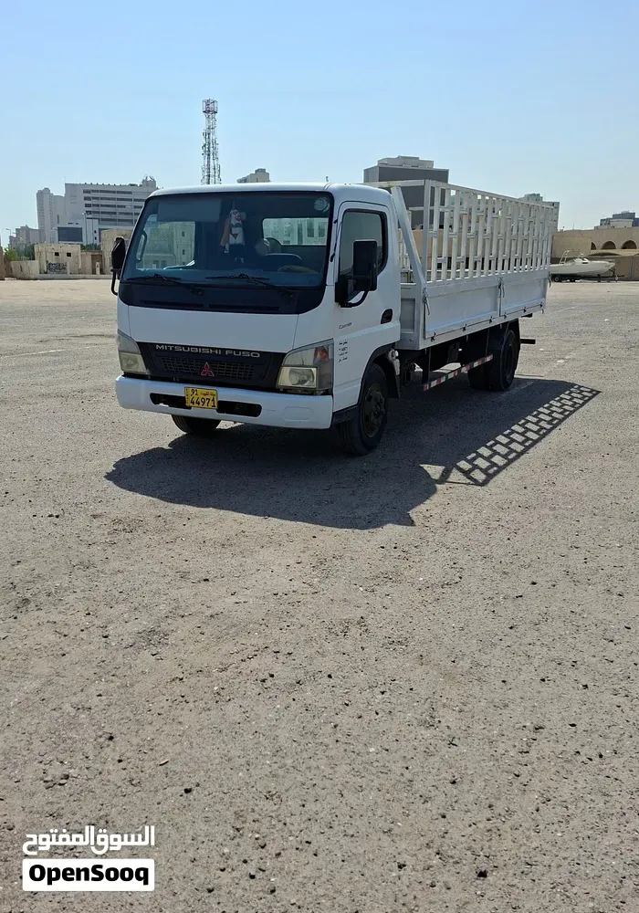 Mitsubishi Canter 2011 photo 3