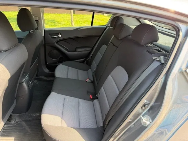 Kia Forte 2016 photo 4