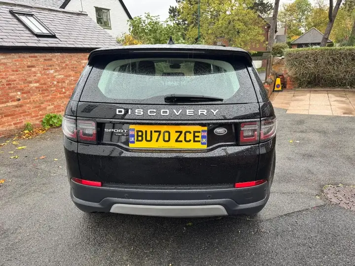 Land Rover Discovery Sport 2020 photo 3