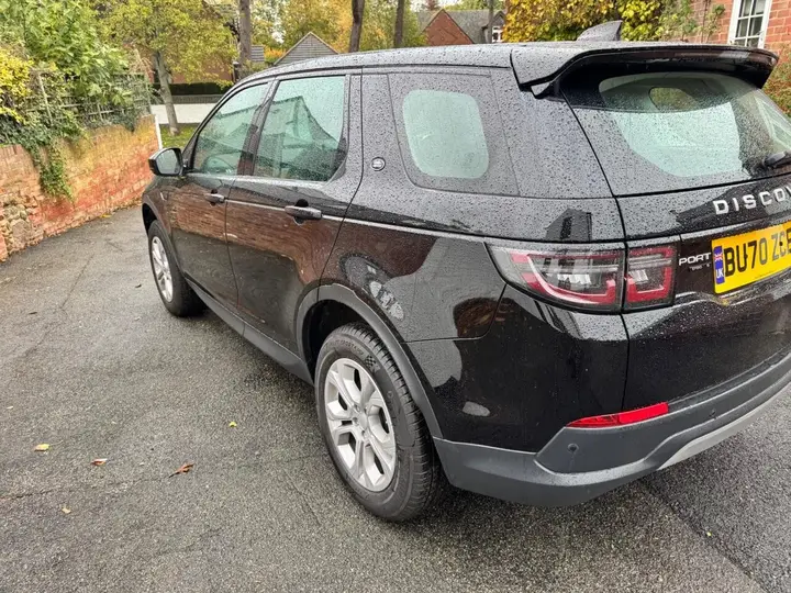 Land Rover Discovery Sport 2020 photo 4