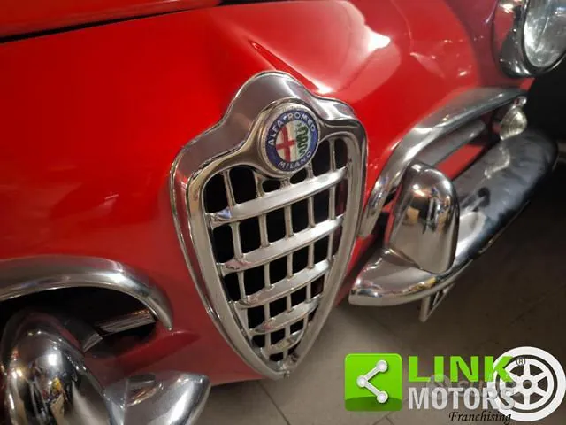 Alfa Romeo Giulia Spider 1960 photo 3