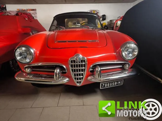 Alfa Romeo Giulia Spider 1960 photo 2