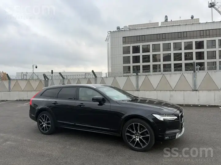 Volvo V90 2017 photo 2