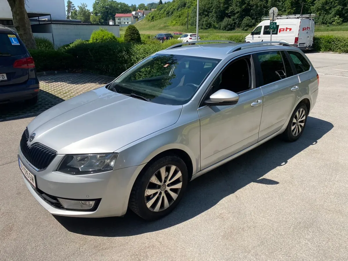 Skoda Octavia 2014 photo 2