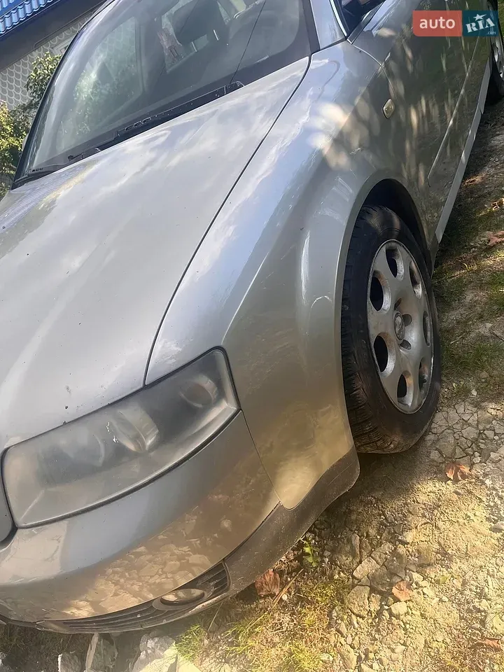 Audi A4 2003 photo 4