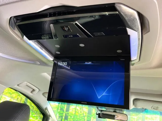 Toyota Verfia 2018 photo 4