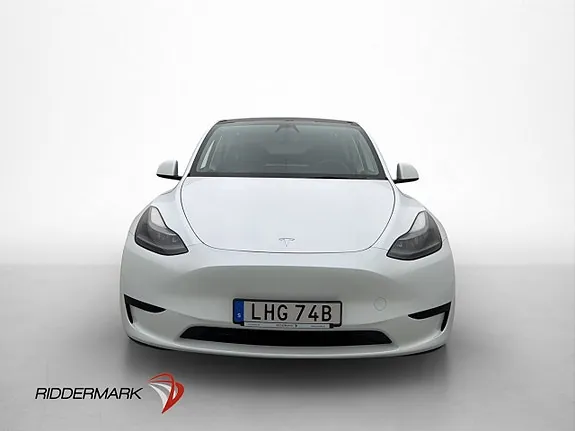 Tesla Model Y 2023 photo 2