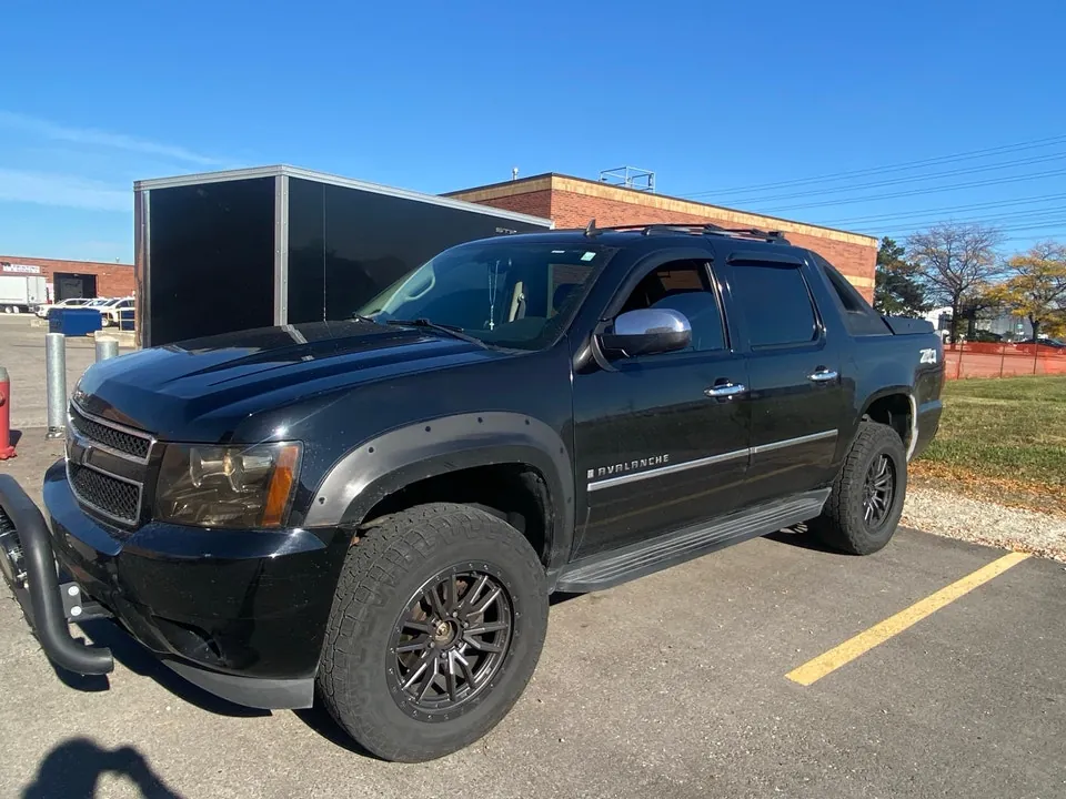 Chevrolet Avalanche 2009 photo 3