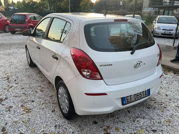 Hyundai I20 2014 photo 4