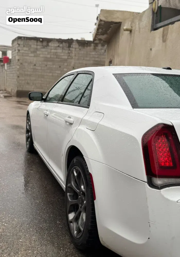 Chrysler 300 2018 photo 5