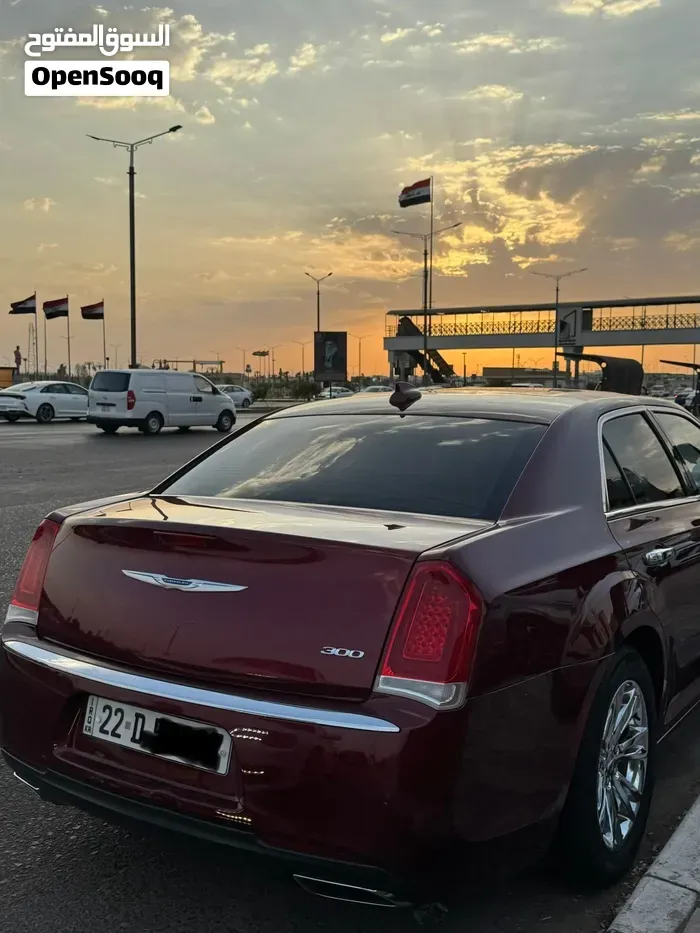 Chrysler 300 2018 photo 2