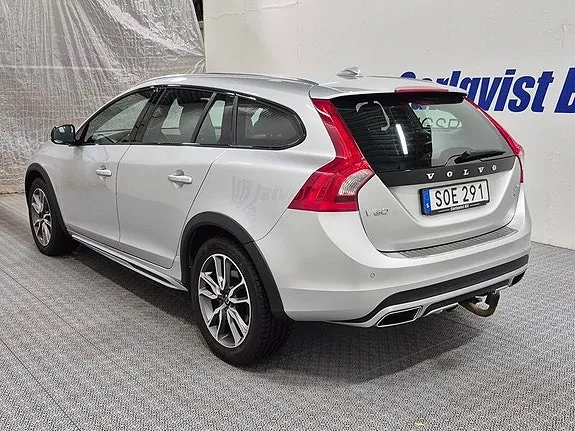 Volvo V60 Cross Country 2017 photo 5