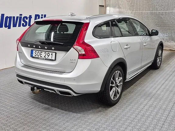 Volvo V60 Cross Country 2017 photo 4