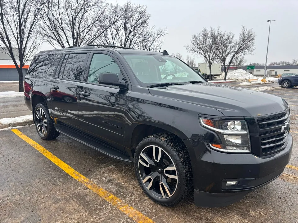 Chevrolet Suburban 2018 photo 4