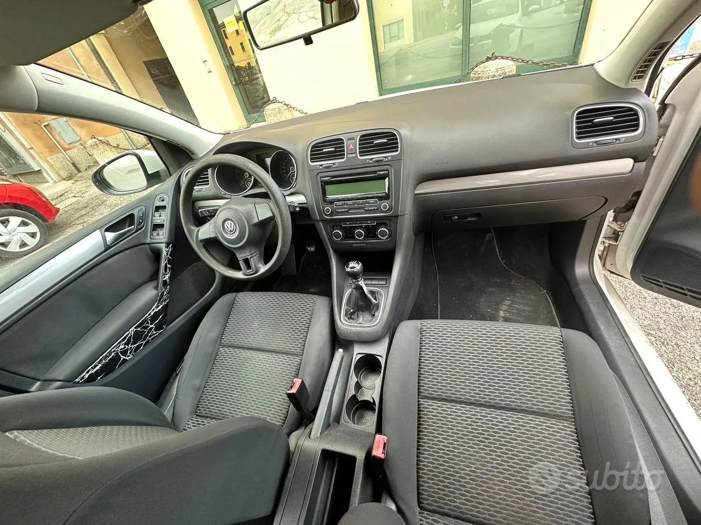 Volkswagen Golf 2011 photo 3