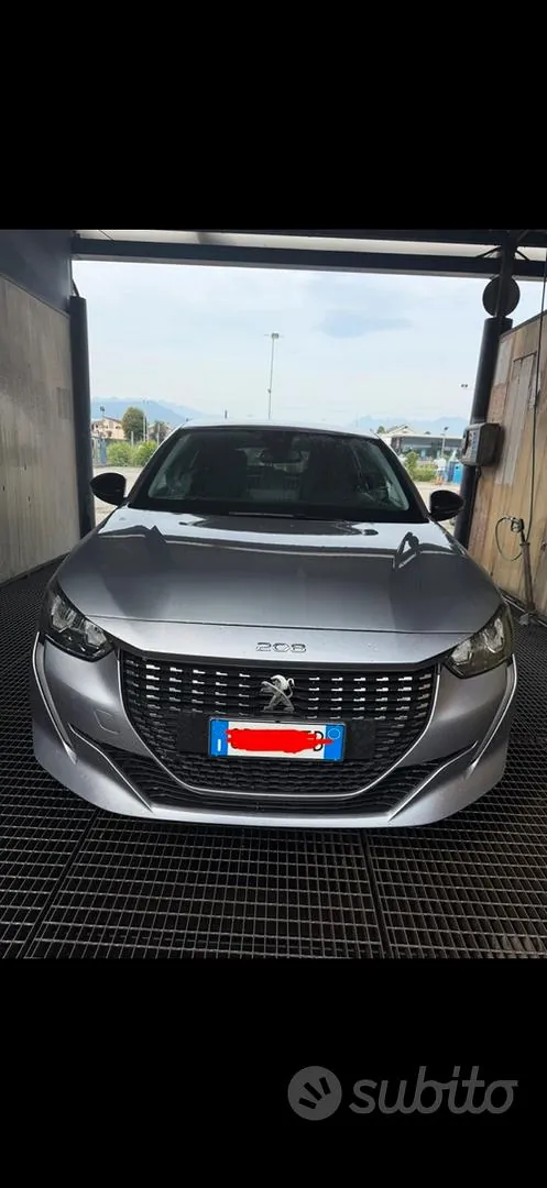 Peugeot 208 2023 photo 3