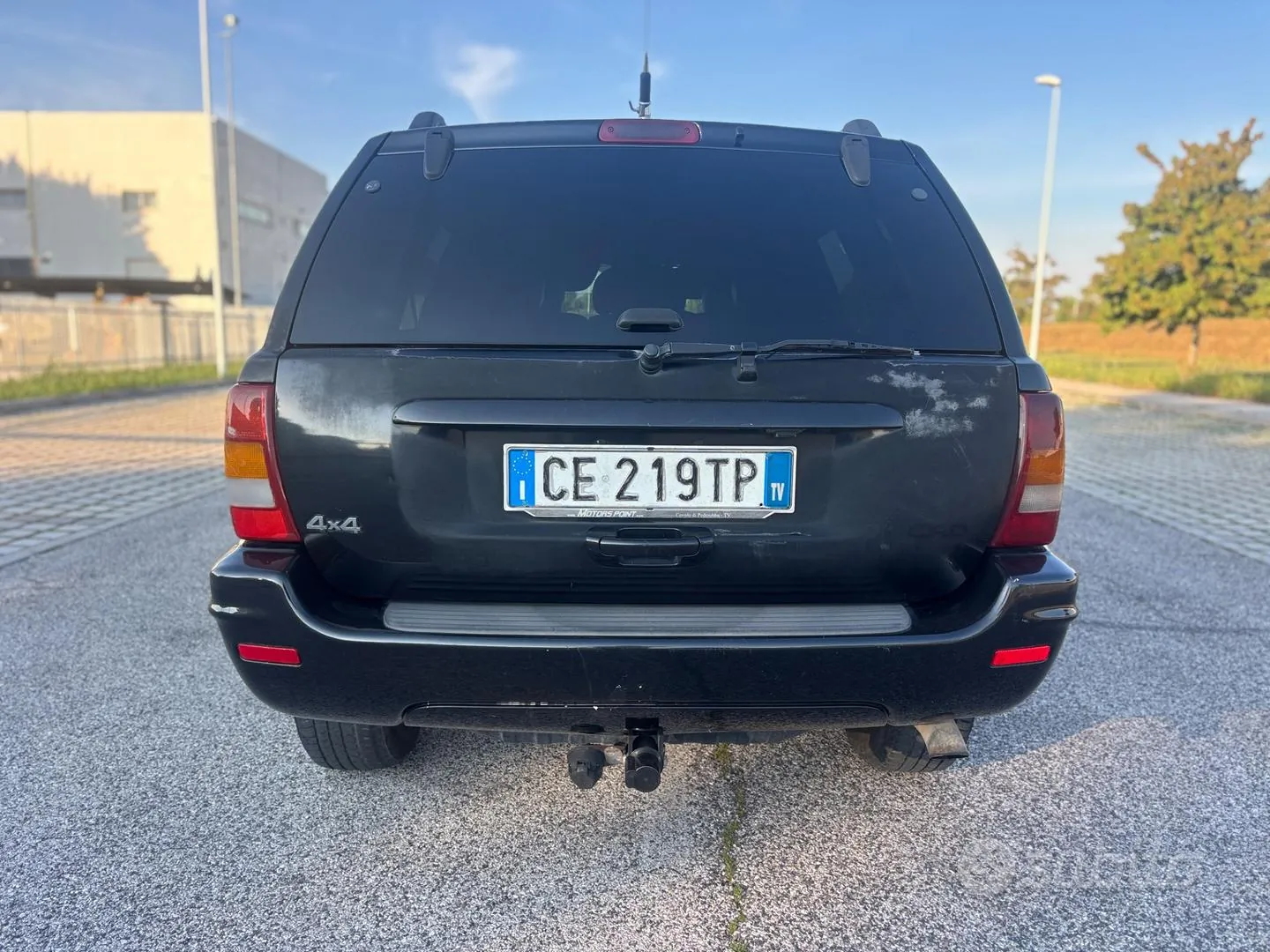 Jeep Grand Cherokee 2003 photo 4