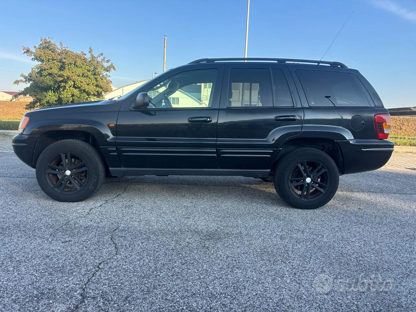 Jeep Grand Cherokee 2003 photo 2