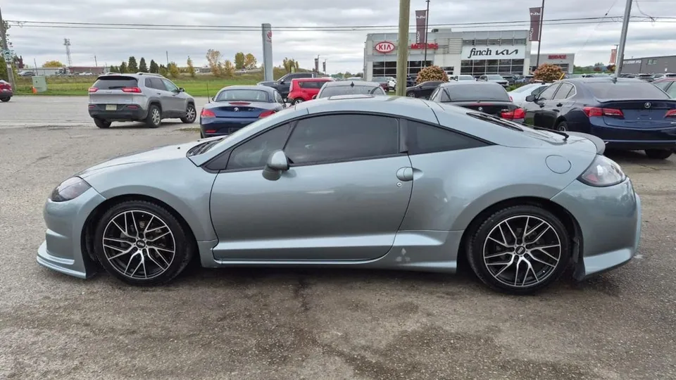 Mitsubishi Eclipse 2008 photo 2