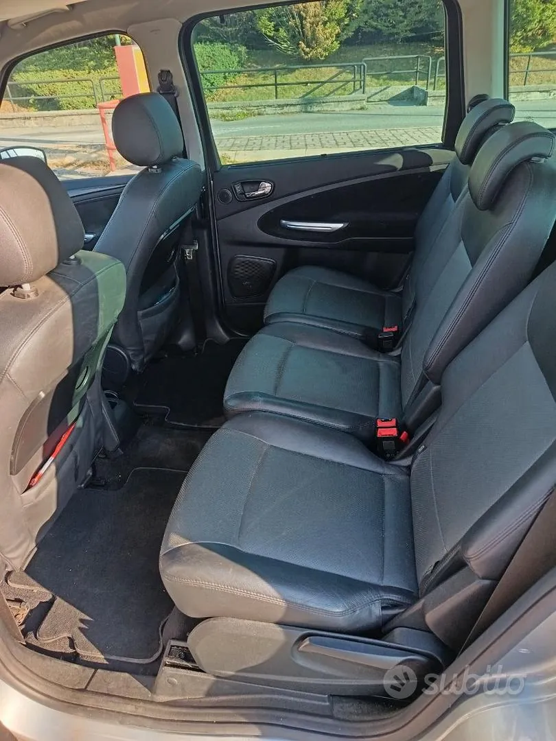 Ford Galaxy 2007 photo 5