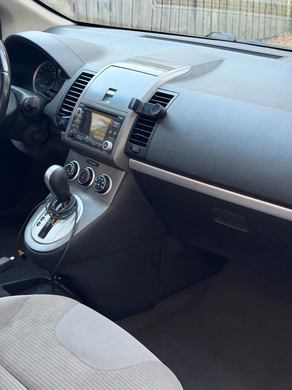 Nissan Sentra 2012 photo 4
