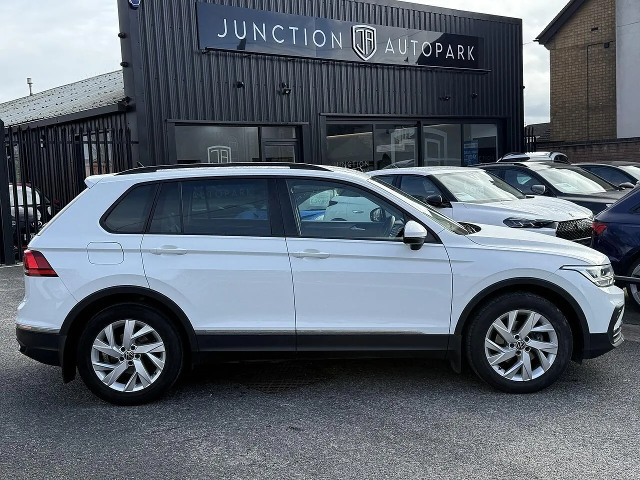 Volkswagen Tiguan 2022 photo 5
