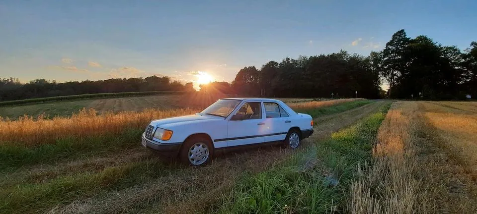 Mercedes-Benz W124