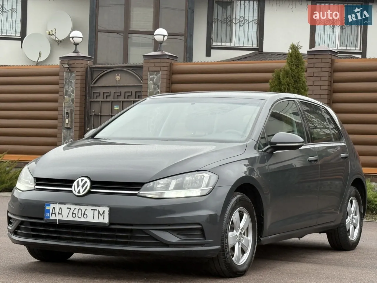 Volkswagen Golf 2018 photo 3