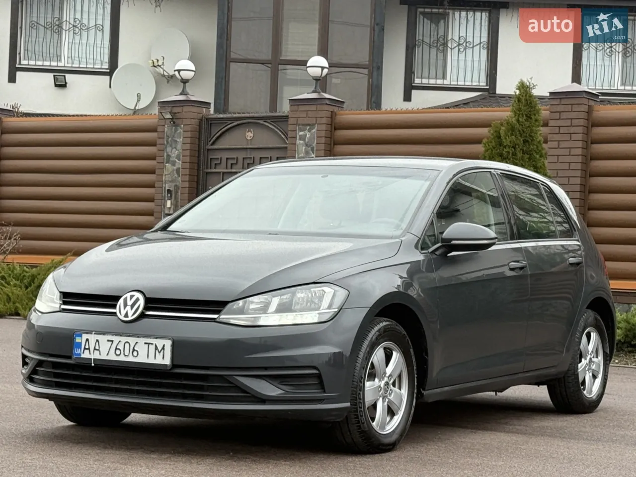 Volkswagen Golf 2018 photo 4