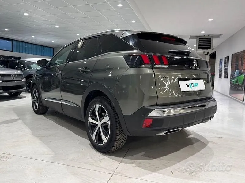 Peugeot 3008 2018 photo 3