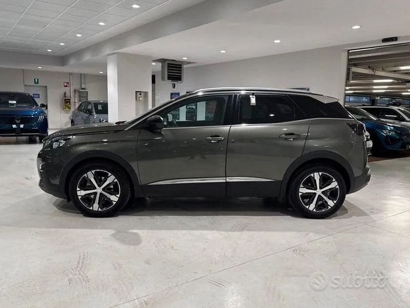 Peugeot 3008 2018 photo 2