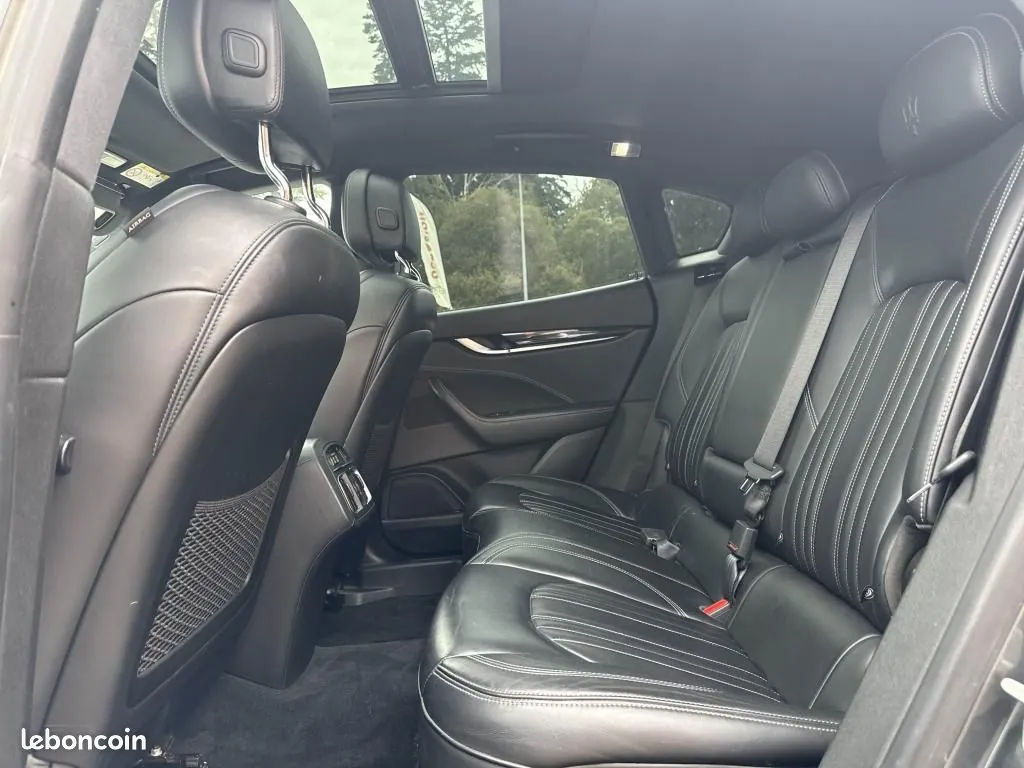 Maserati Levante 2017 photo 5