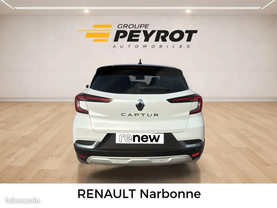 Renault Captur 2024 photo 4