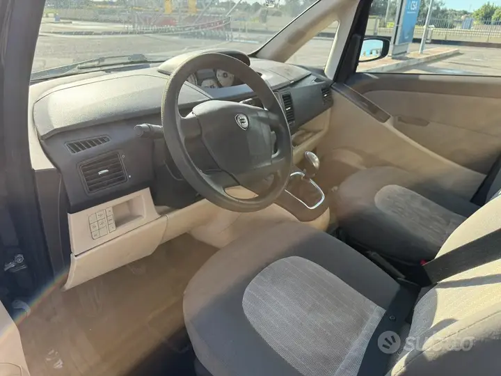 Lancia Musa 2008 photo 2
