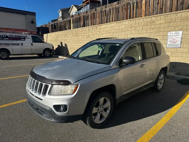 Jeep Compass 2013 photo 2