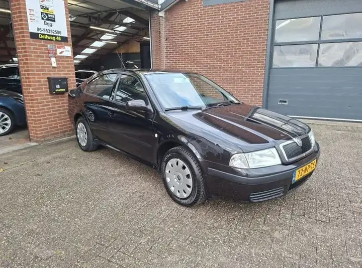 Skoda Octavia 2004 photo 3