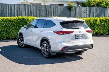 Toyota Highlander 2022 photo 4