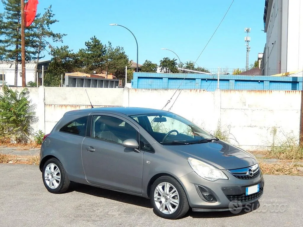 Opel Corsa D 2012 photo 2