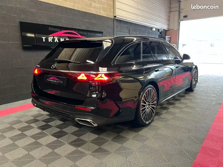Mercedes-Benz E-Class 2023 photo 2