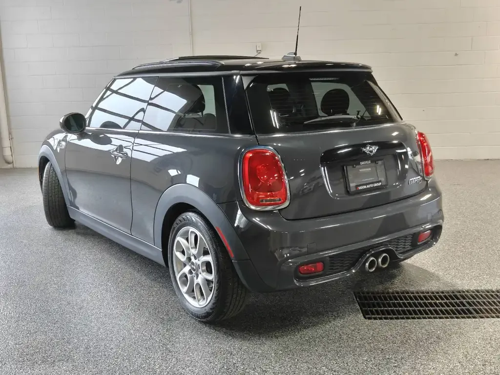 Mini 3 Door 2017 photo 3