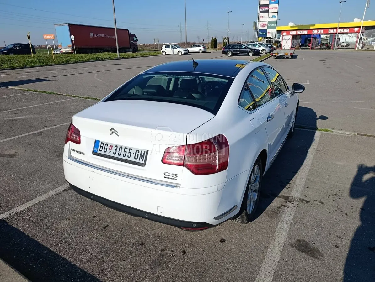 Citroen C5 2010 photo 2