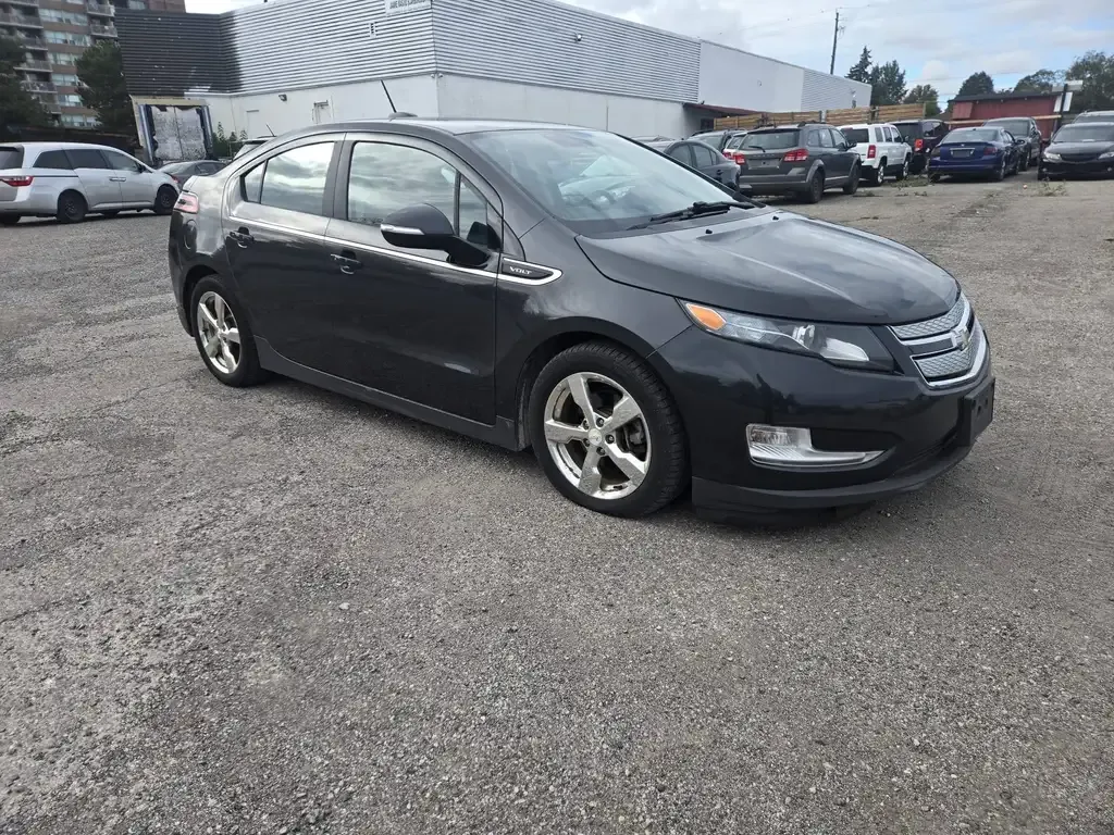 Chevrolet Volt 2015 photo 2