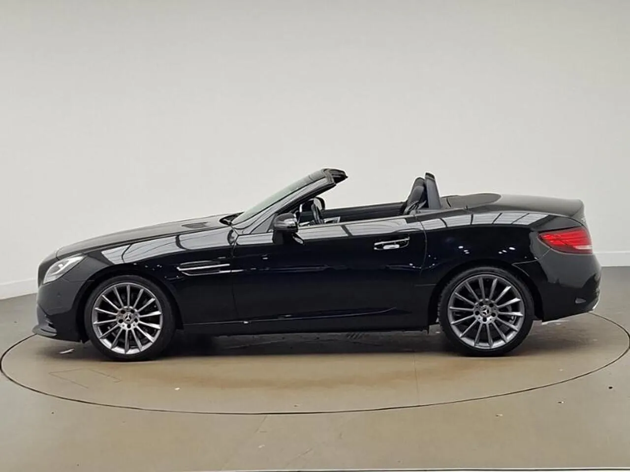 Mercedes-Benz Slc 2017 photo 4