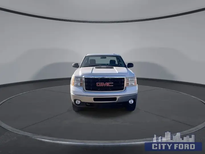 GMC Sierra 2500Hd 2012 photo 3
