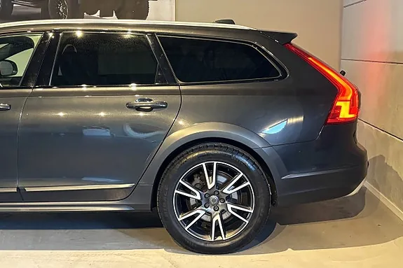 Volvo V90 Cross Country 2018 photo 5
