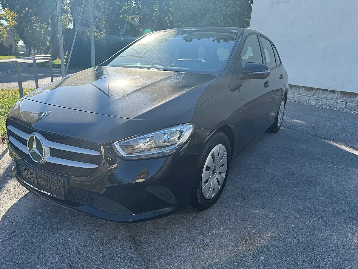 Mercedes-Benz B-Class 2019 photo 2