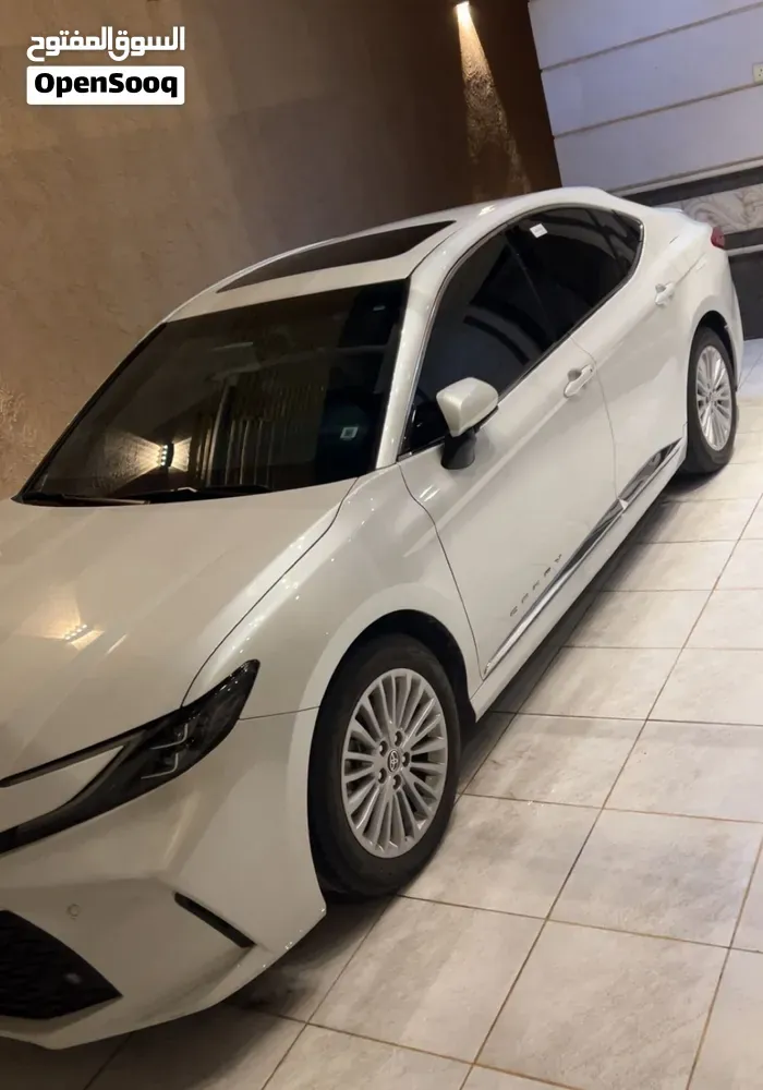 Toyota Camry 2025 photo 4