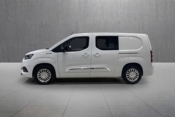Toyota Proace City 2023 photo 2
