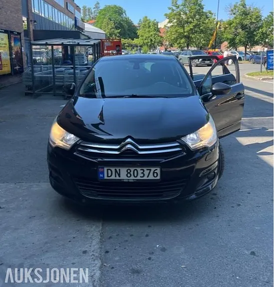 Citroen C4 2012 photo 2