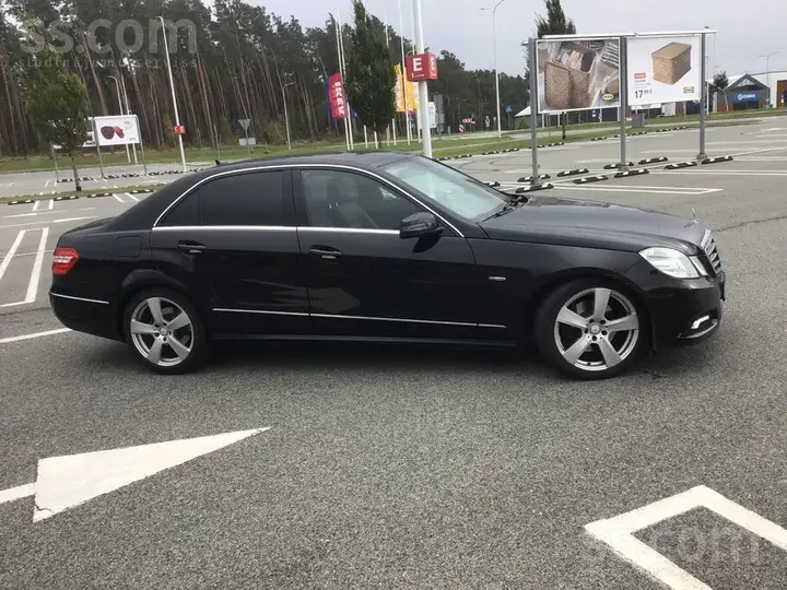 Mercedes-Benz E250 2009 photo 3